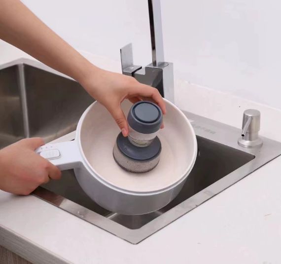 Diskborste med Tvåldispenser